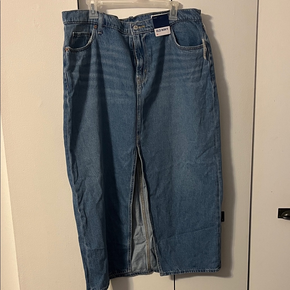 Old Navy Women’s long skirt
